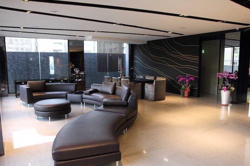 Kun Hotel Taichung Bagian luar foto
