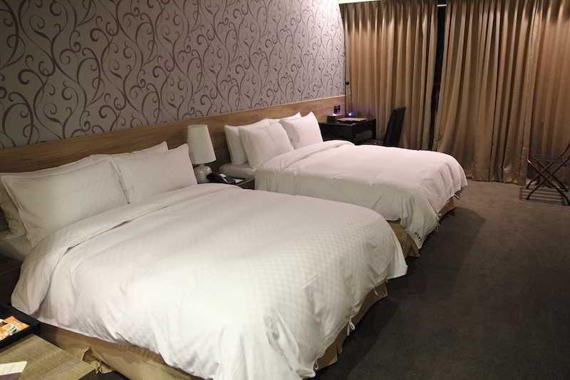 Kun Hotel Taichung Bagian luar foto