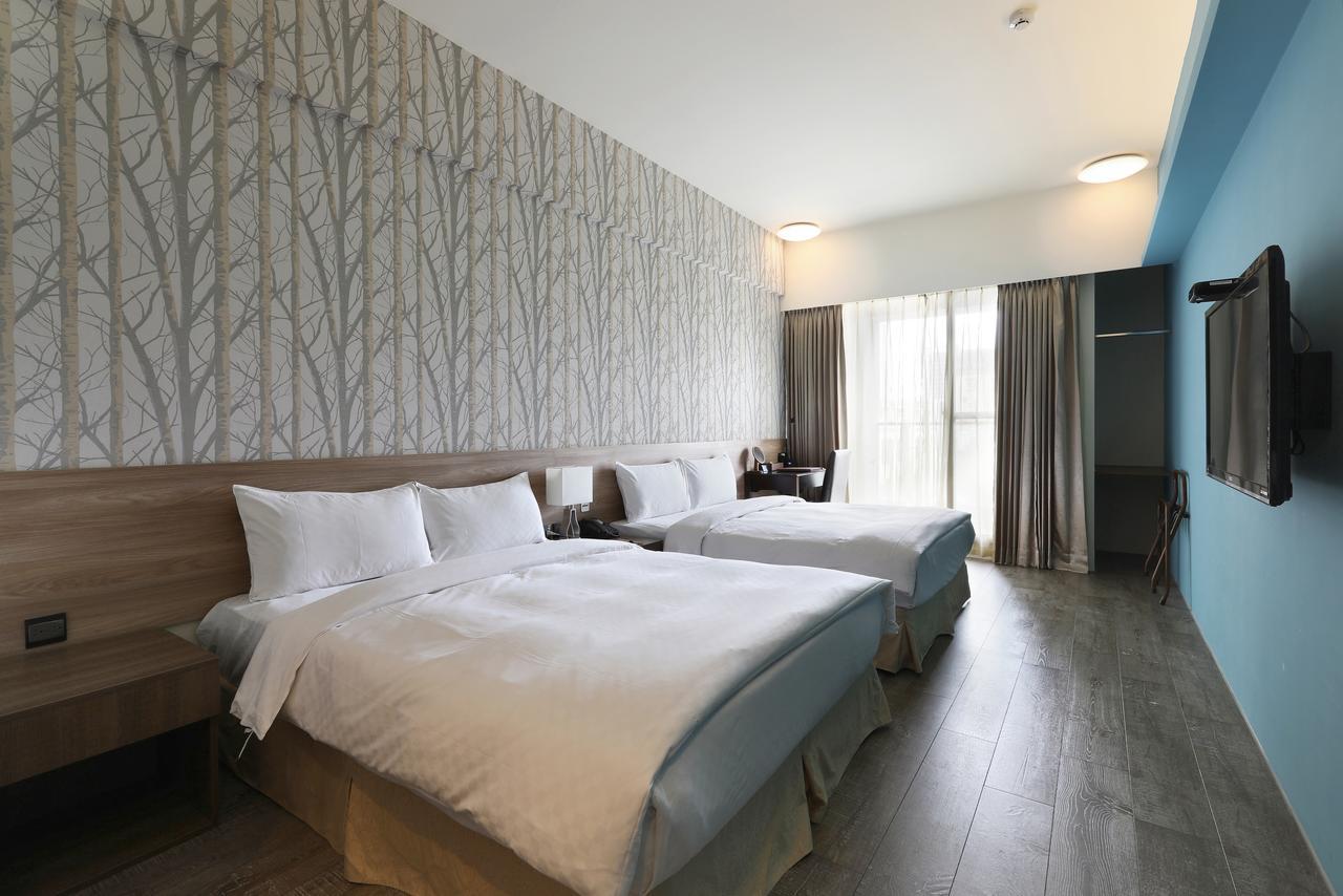 Kun Hotel Taichung Bagian luar foto