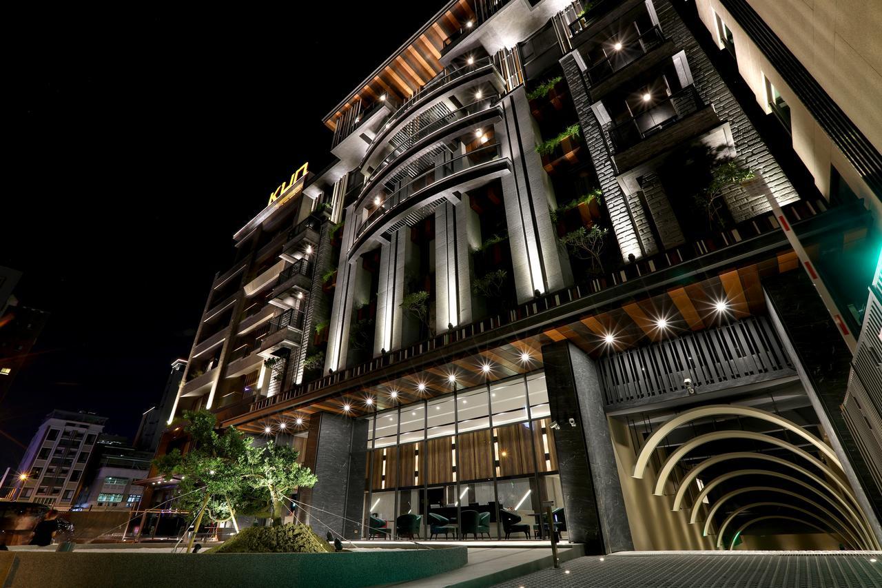 Kun Hotel Taichung Bagian luar foto